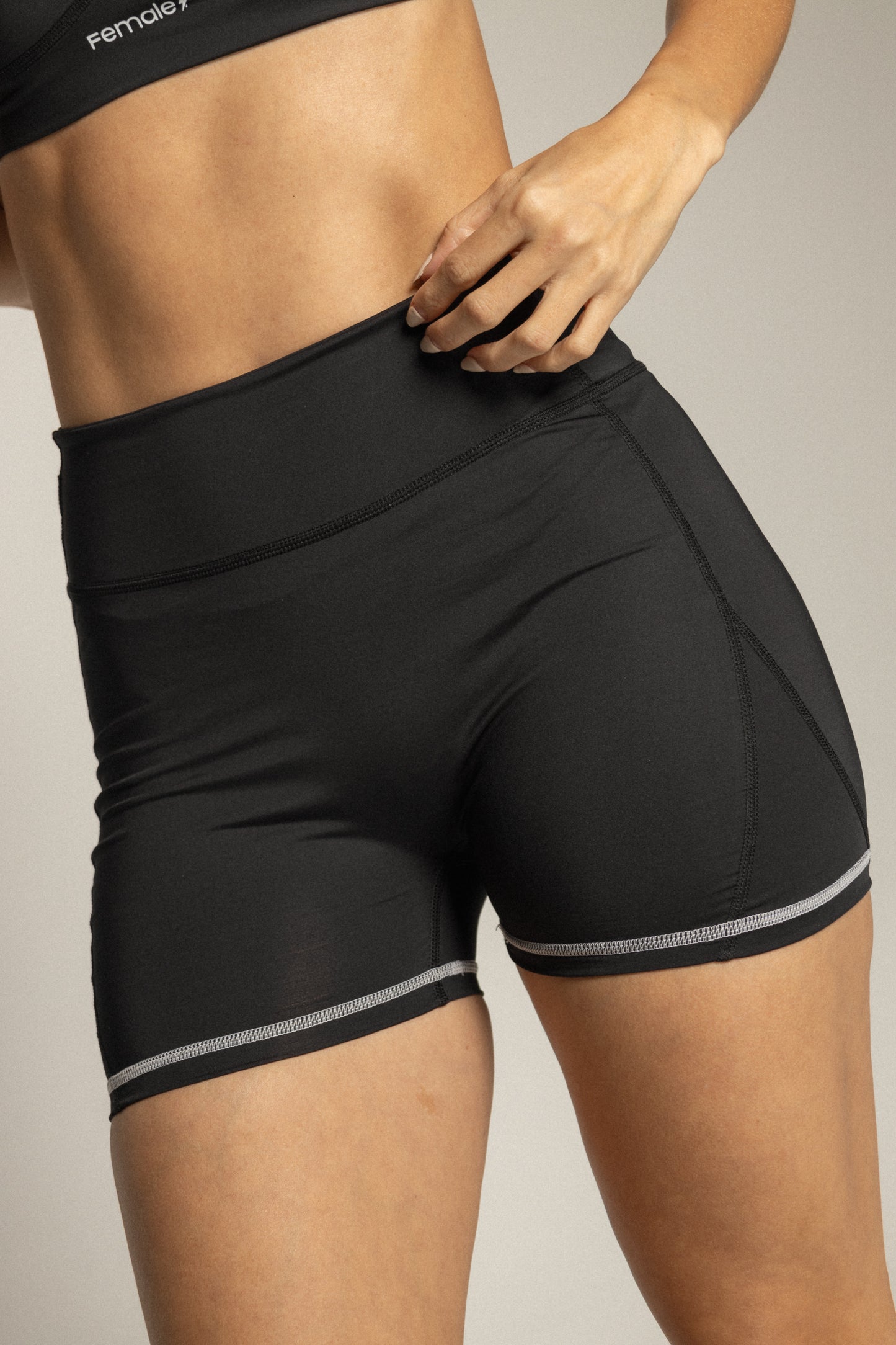 DUAL SHORT